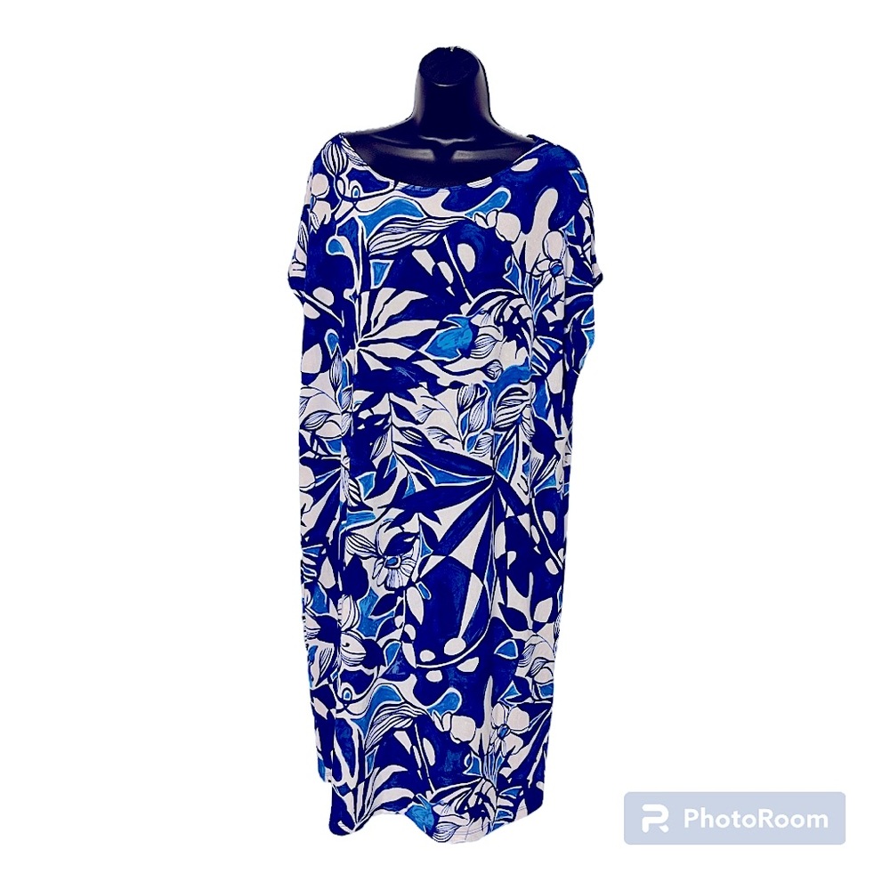Chicos size 3, blue and white floral shift midi dress